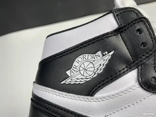 1st Kicks (2014) Black 555088-010 Air Retro Jordan 1 White 0602